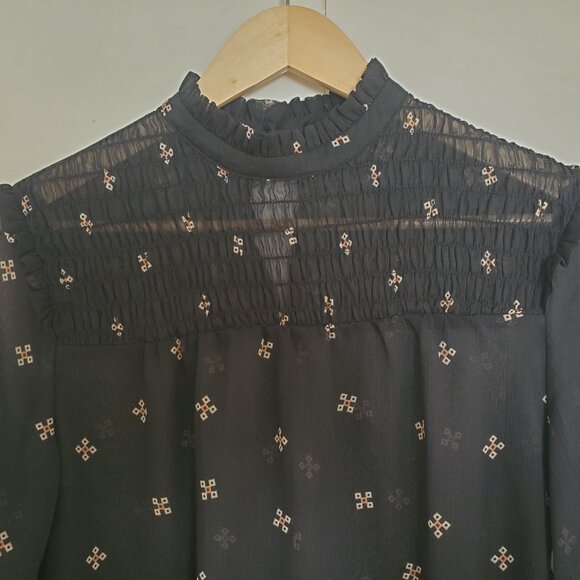 Who What Wear Chiffon Long Sleeve Blouse - Picture 3 of 8